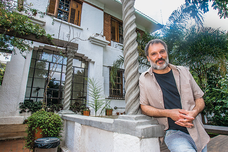 Paulistanos ganham dinheiro alugando imóveis para turistas pela internet