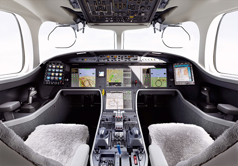 Voo Livre dos novos Falcons no espaço aéreo brasileiro