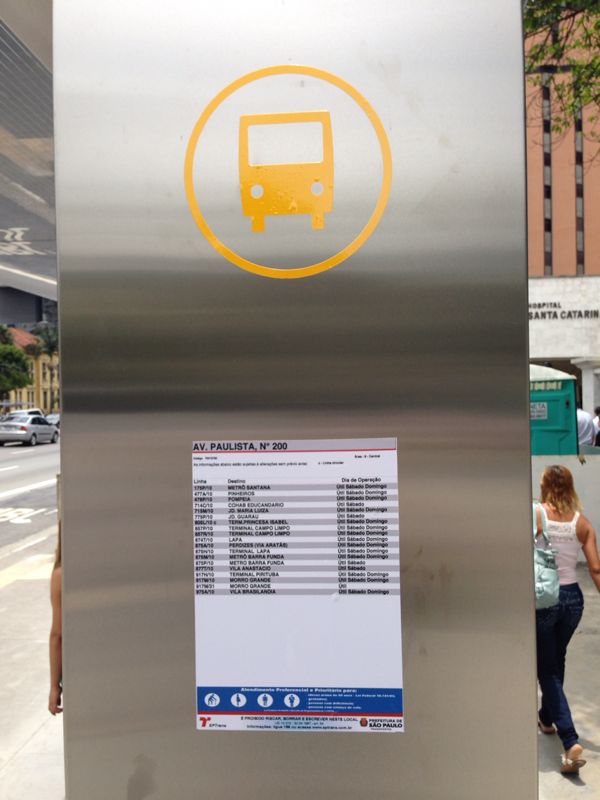 Novo abrigo de ônibus da Paulista já está funcionando