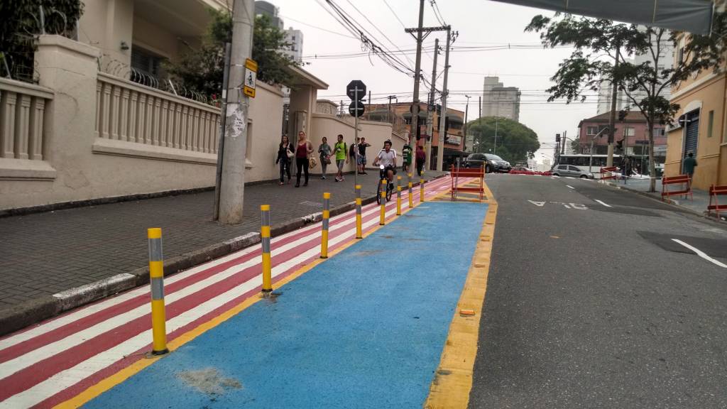 Escolas e moradores se mobilizam contra nova ciclovia na Vila Mariana