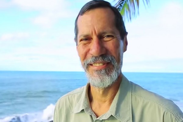 Luciana Genro pede voto branco ou em Dilma e Eduardo Jorge apoia Aécio