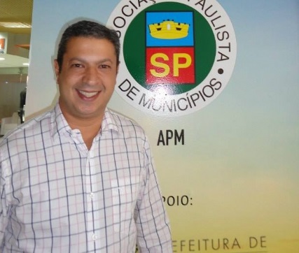 Ricardo Izar
