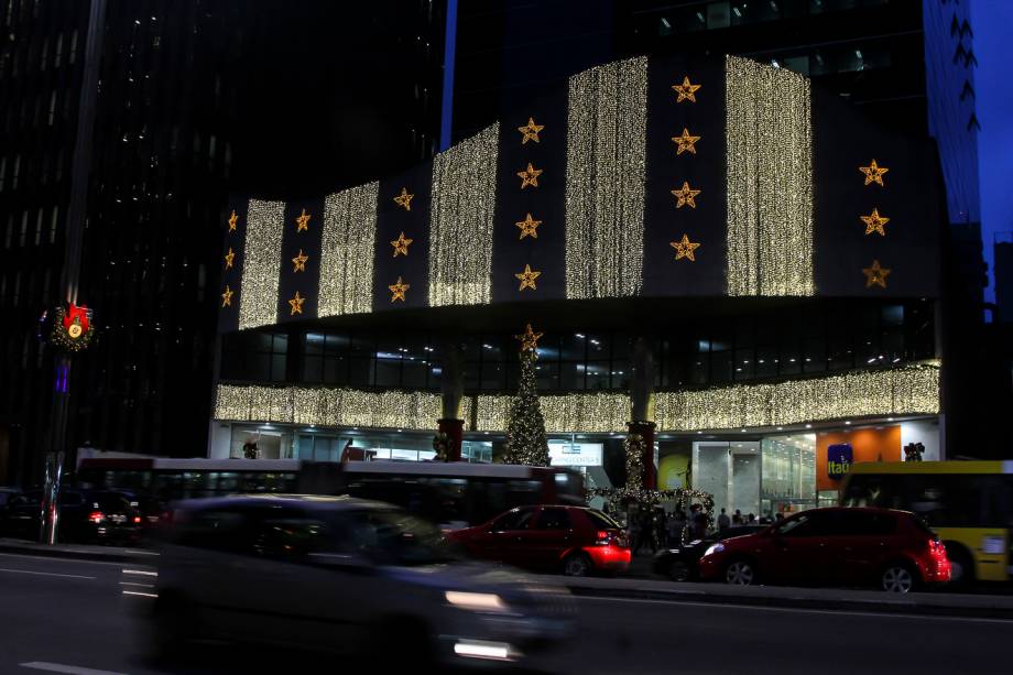 O shopping Center 3 oferece decora&ccedil;&otilde;es para o p&uacute;blico interagir
