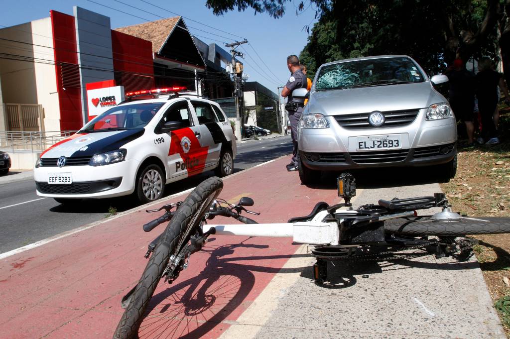 Vias com ciclovias terão radares para fiscalizar invasão de carros