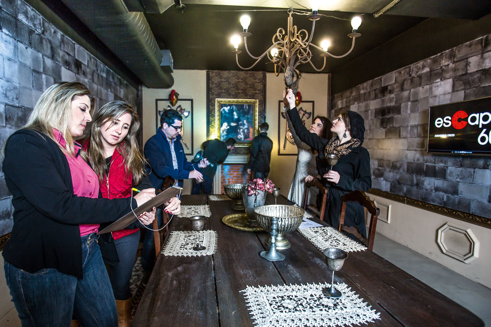 Empresas fazem dinâmicas em grupo em locais como o Escape 60