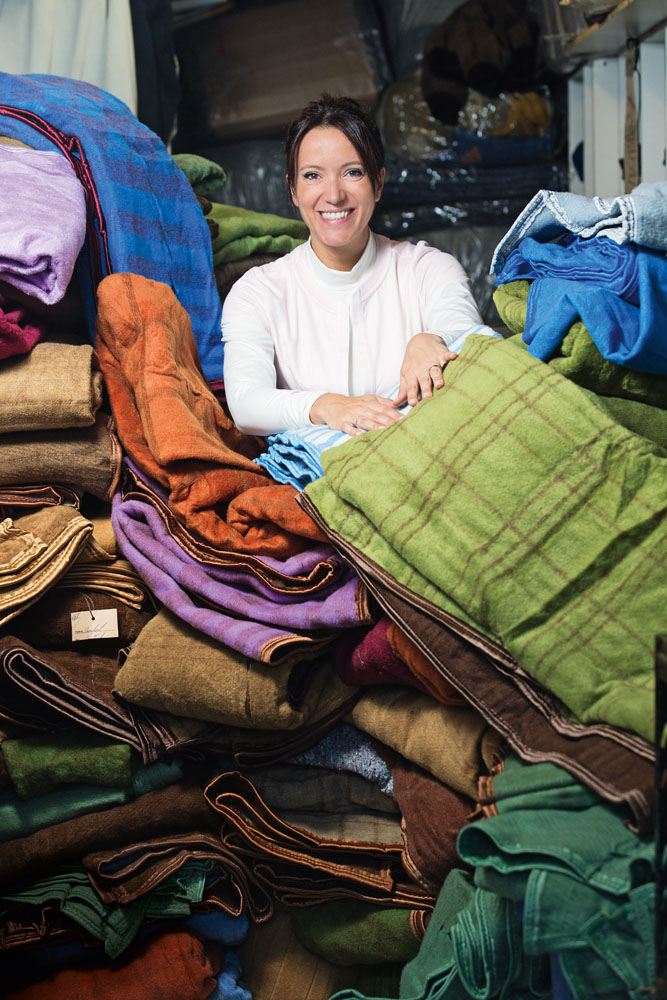 Voluntários se mobilizam para ajudar sem-teto a enfrentar o frio