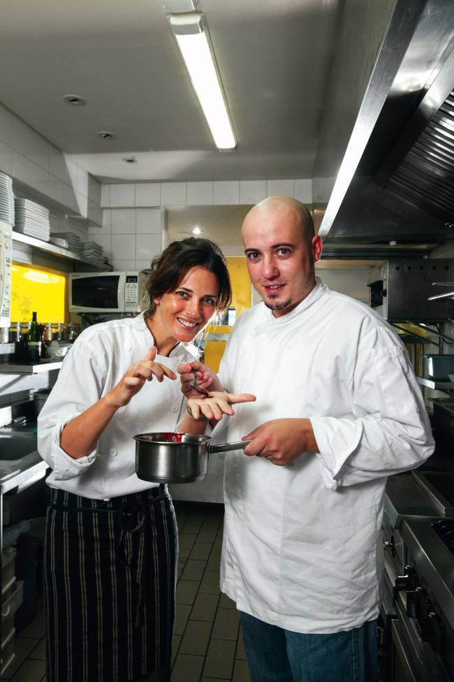 helena-rizzo-e-daniel-redondo-chefs-de-cozinha-do-restaurante-mani-_1-jpg.jpeg Maní