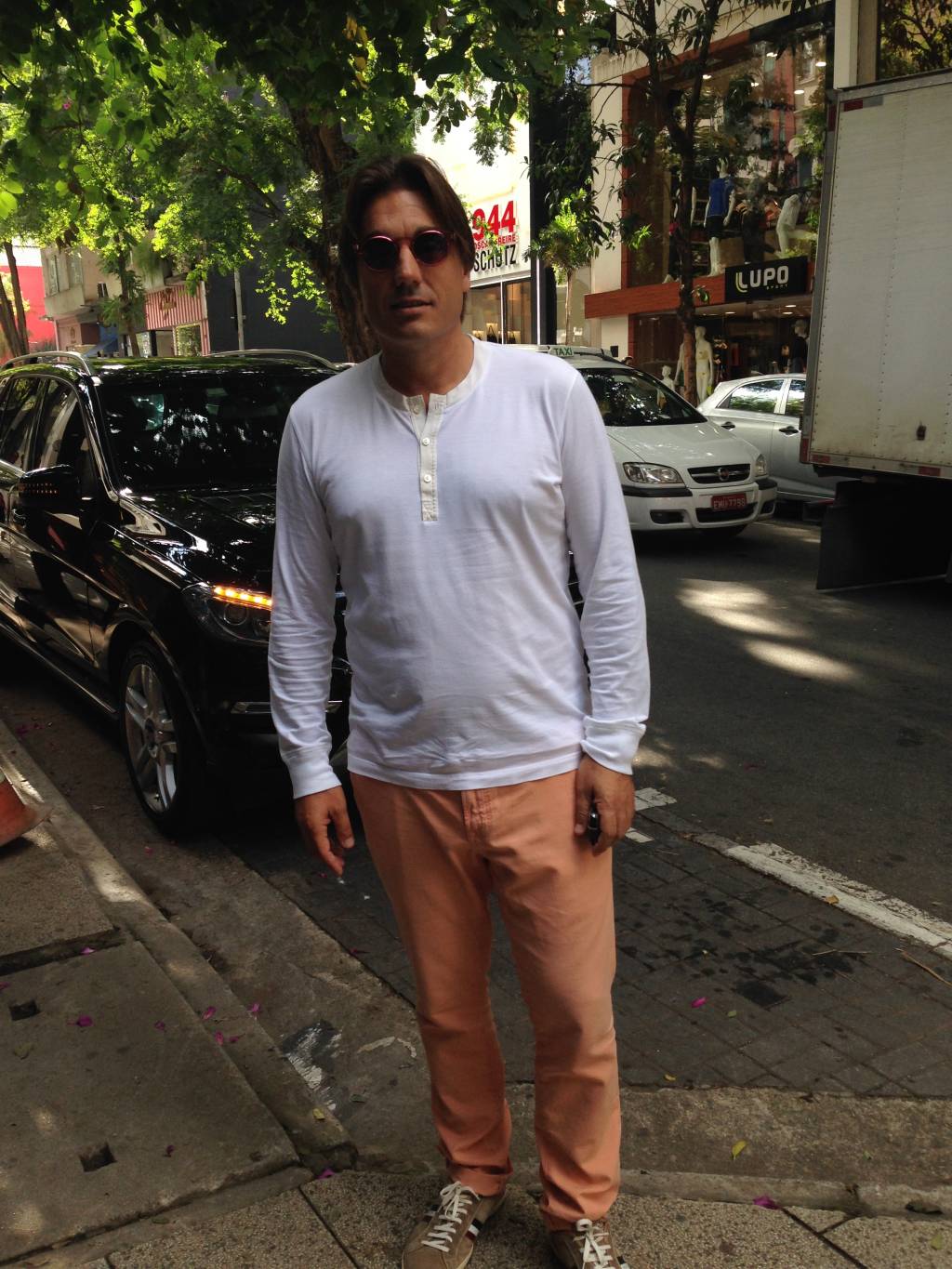 Com a palavra, os estrangeiros!