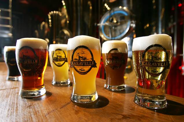 A matriz do Karavelle, nos Jardins, produz os próprios chopes A matriz do Karavelle, nos Jardins, produz os próprios chopes