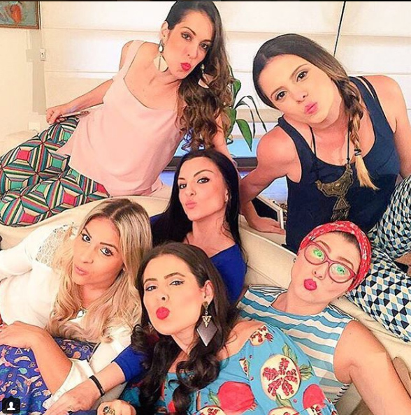 Ex-participantes do MasterChef cozinham em restaurante italiano