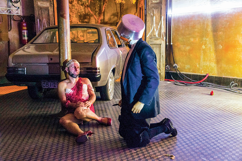 Cinco montagens sobre o universo de Nelson Rodrigues