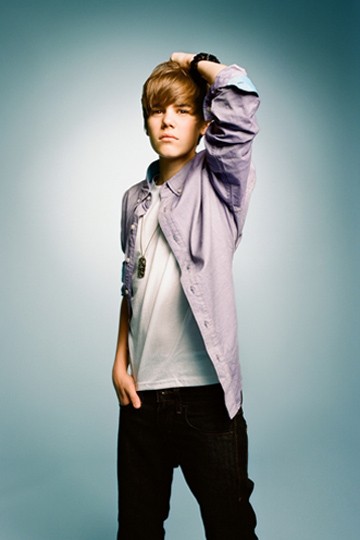 Topo da Billboard: em 2010 Bieber se tornou o cantor solo mais jovem a chegar a esta posi&ccedil;&atilde;o desde Stevie Wonder, em 1963