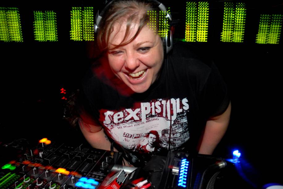 Gláucia ++: empolgação nas festas da Cio Gláucia ++: empolgação nas festas da Cio