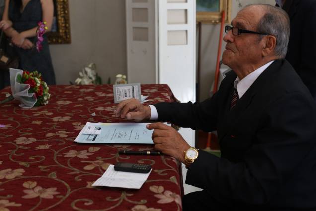 O juiz Hélio Rodrigues Sacio diz que é um juiz romântico: "Esse é o tribunal do amor" O juiz Hélio Rodrigues Sacio diz que é um juiz romântico: "Esse é o tribunal do amor"