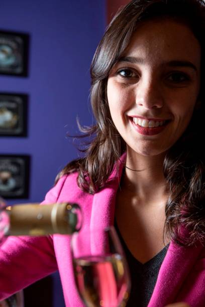 A proprietária Mariana Triveloni conduz o atendimento gentil da loja A proprietária Mariana Triveloni conduz o atendimento gentil da loja