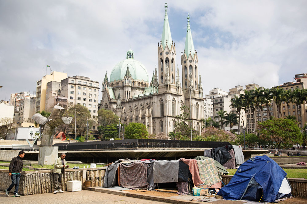 Praça da Sé - Barracas - Moradores de Rua