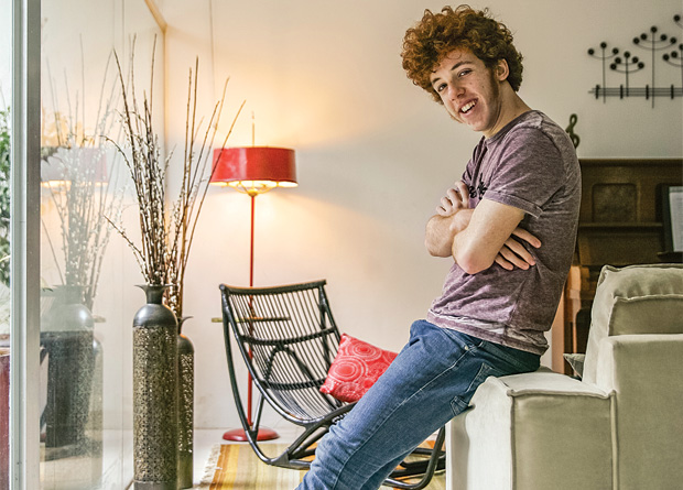 Atores de teatro saem dos palcos para estrelar comerciais