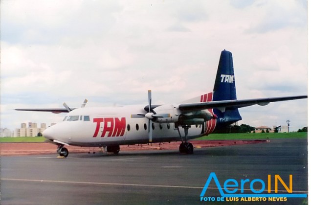 Do anal&oacute;gico para o digital: antigo Fokker 27 da Tam