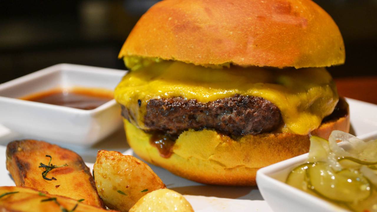Bassi-PLabaki-Burger-002-1