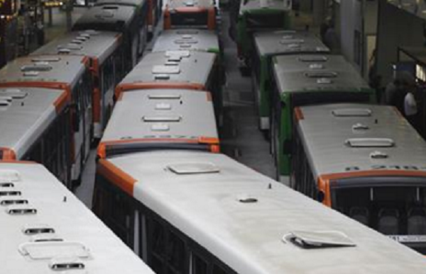 Motoristas de ônibus aprovam greve para a segunda-feira (6)
