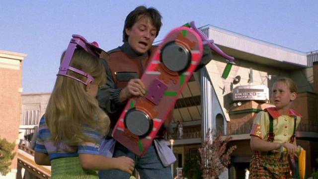 De Volta para o Futuro 2: o ator Michael J. Fox novamente no papel de Marty De Volta para o Futuro 2: o ator Michael J. Fox novamente no papel de Marty