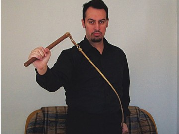 Casal é acusado de convencer garota a participar de sessão sadomasoquista