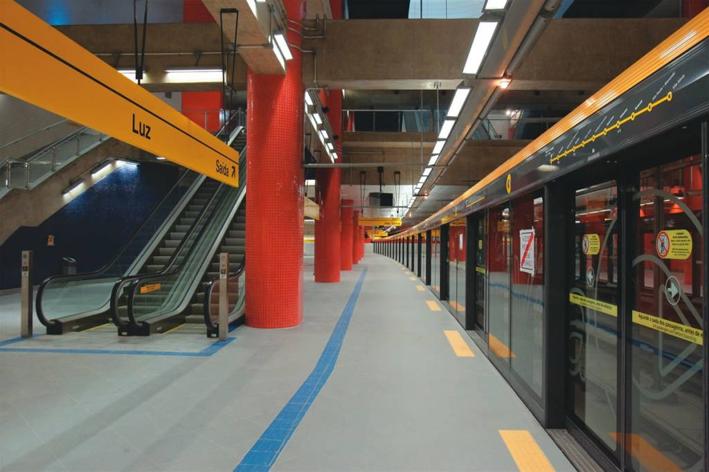 Linha Amarela aumenta o número de usuários e lota sistema de metrô