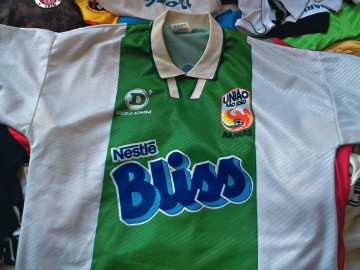 Museu do Futebol exibe camisas de time antigas