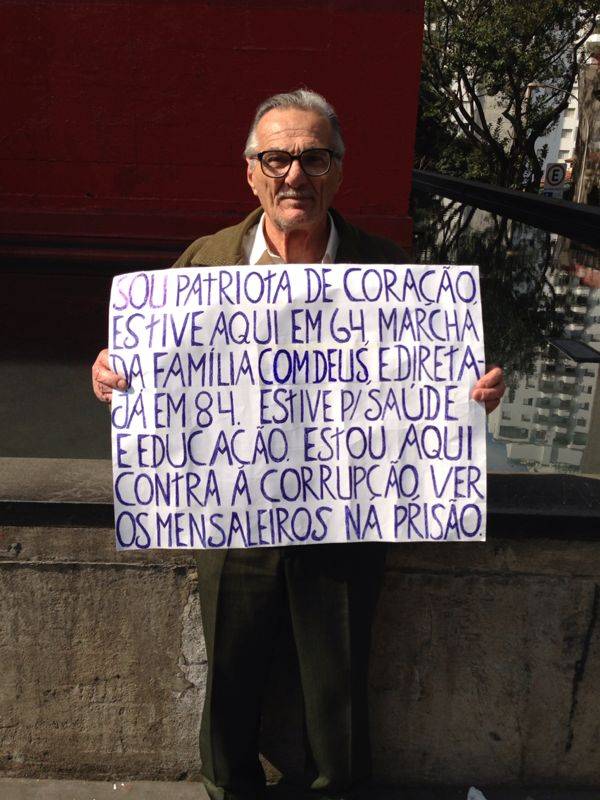 	Manifestantes defendem as mais diferentes bandeiras