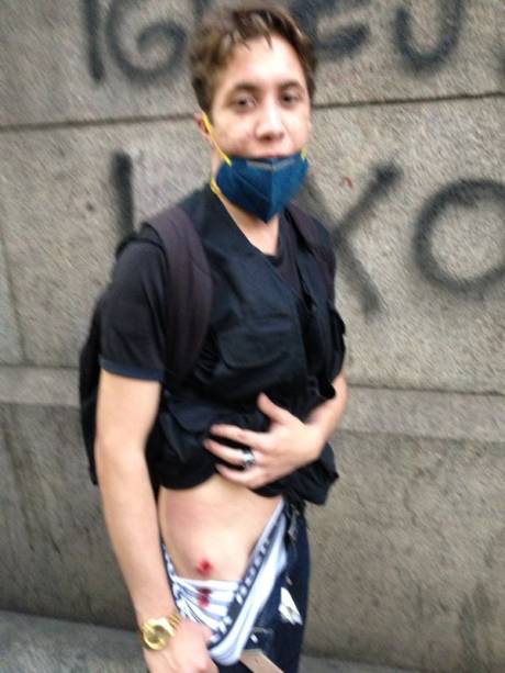 	Willian Faria, de 21 anos, foi atropelado por um carro que tentava fugir da manifesta&ccedil;&atilde;o