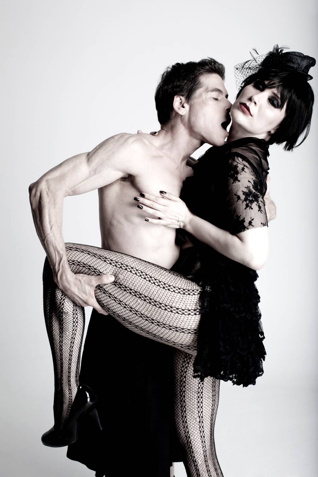 Longe dos palcos desde 2011, Rachel Ripani volta com ‘Cabaret Luxúria’