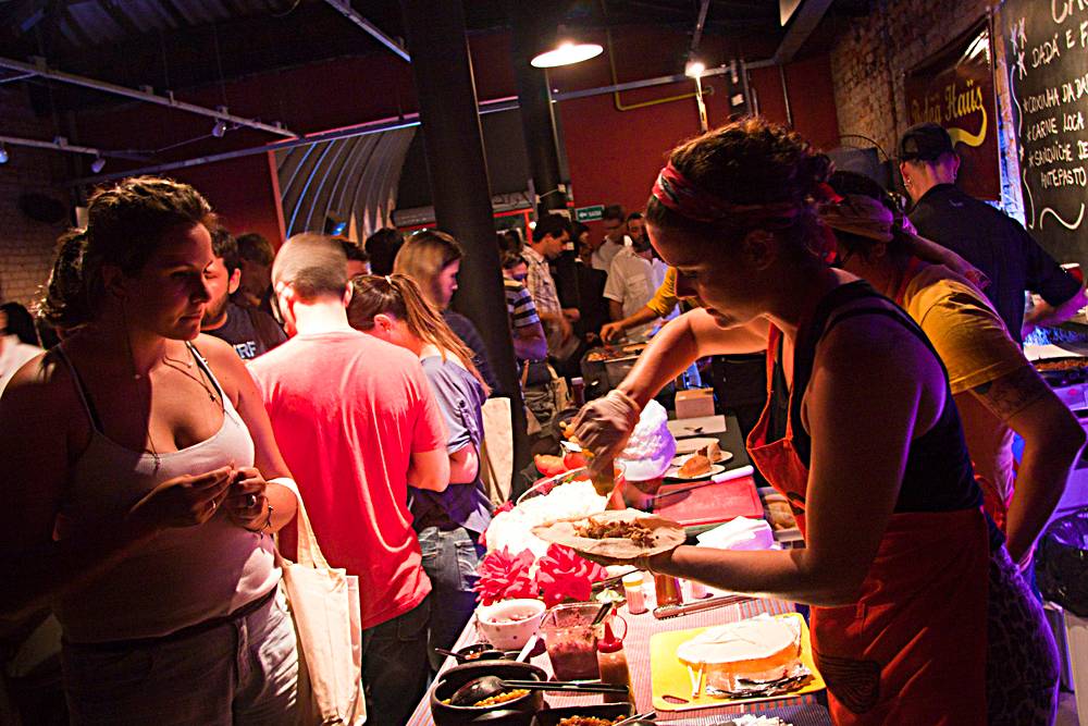 Câmara aprova regras para venda de comida de rua em São Paulo
