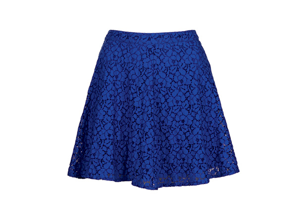 Saia de algodão e náilon. Aposte no contraste com blusas de tricô, camisetas ou camisas masculinas. R$ 139,00. Shopping JK Iguatemi, ☎ 3152-6002, www.topshop.com. Saia de algodão e náilon. Aposte no contraste com blusas de tricô, camisetas ou camisas masculinas. R$ 139,00. Shopping JK Iguatemi, ☎ 3152-6002, www.topshop.com.