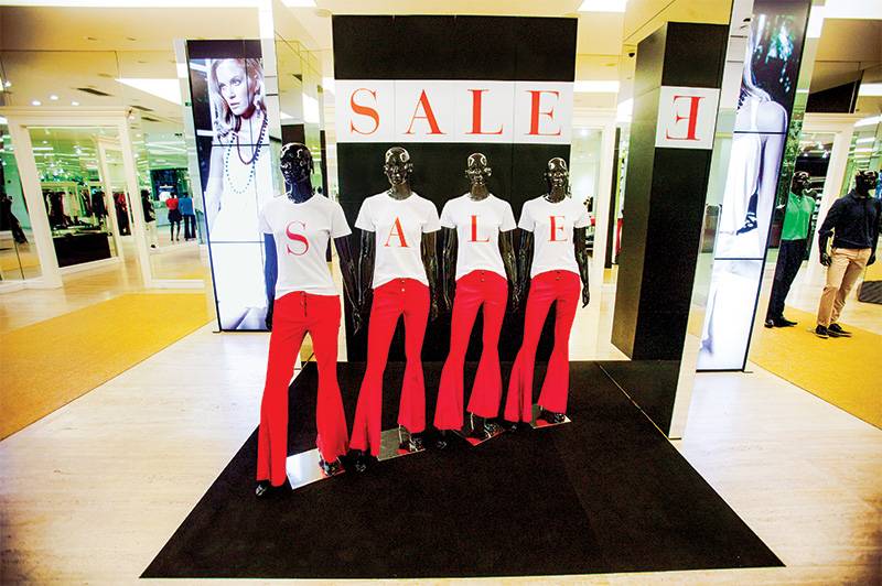 A Daslu do Shopping JK Iguatemi: pe&ccedil;as pela metade do pre&ccedil;o