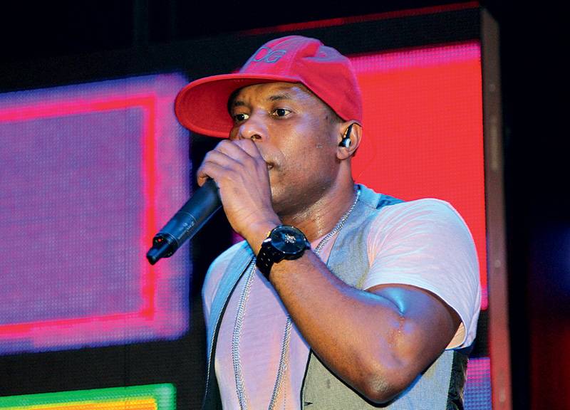 Funk invade casas de sertanejo universitário e baladas de classe média
