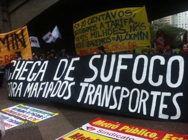 	Manifestantes concentrados no Vale do Anhangaba&uacute; nesta quarta-feira (14)