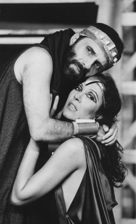 Em 1983, Renato Borghi e &Iacute;tala Nandi viveram o complicado romance incestuoso em montagem de M&aacute;rcio Aurelio, premiada pela APCA.