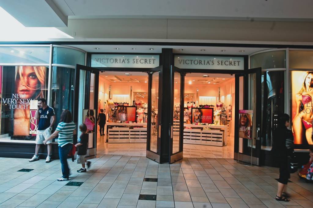 Extravagantes ou mais acessíveis, os shoppings de Orlando encantam
