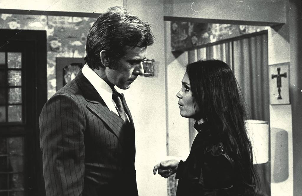 Reynaldo Boury volta a se destacar com “Carrossel”