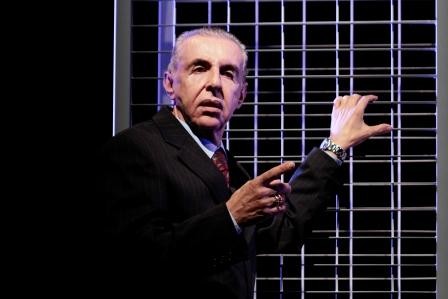 Elias Andreato em "Equus"