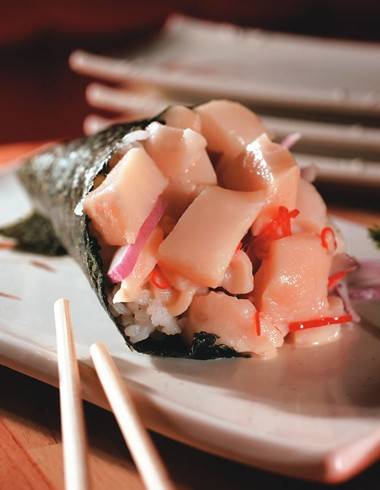 My Temaki serve cones com recheios generosos