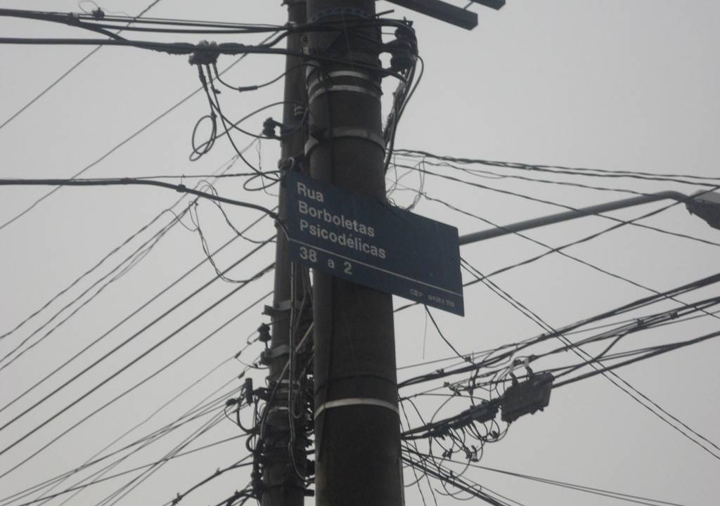 Rua Borboletas Psicodélicas - Ruas Diferentes