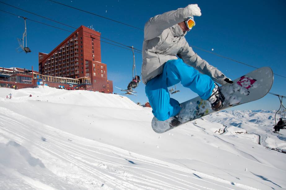 A apenas 60 quil&ocirc;metros de Santiago, Valle Nevado &eacute; a esta&ccedil;&atilde;o de esqui no Chile mais visitada por brasileiros: 70% dos turistas s&atilde;o daqui