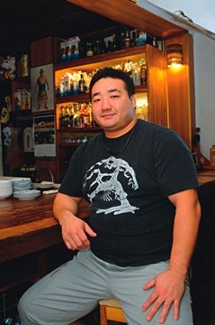 Sumô ganha adeptos em São Paulo