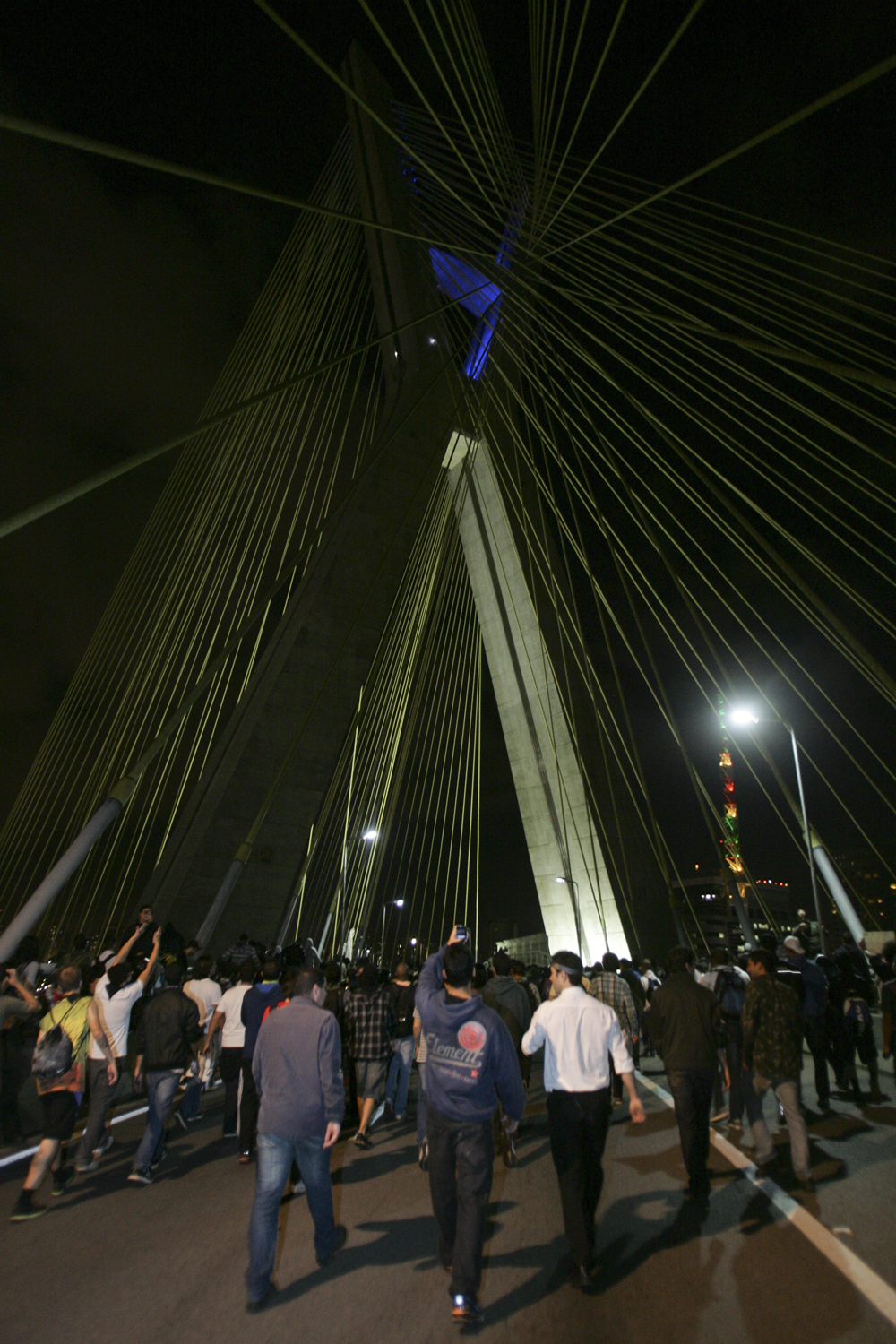 Aproximadamente 100 000 mil pessoas participaram da manifesta&ccedil;&atilde;o, segundo o Passe Livre
