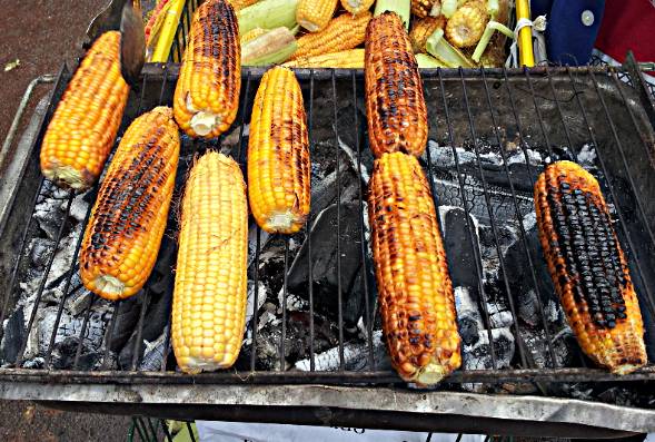 Restaurantes têm quitutes típicos de festa junina