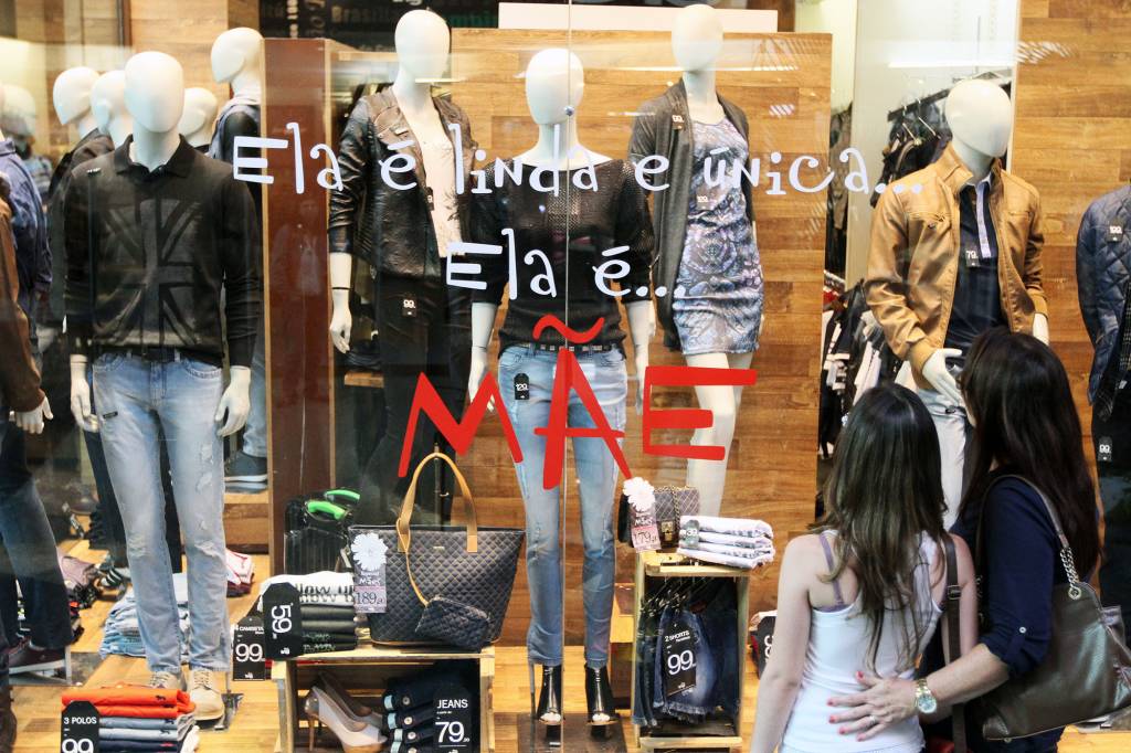 31 presentes por até 100 reais para o Dia das Mães nas fast-fashions