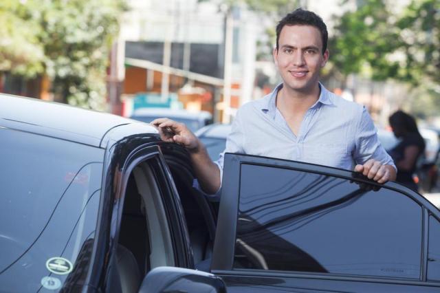 Uber inaugura serviço de compartilhamento de viagens