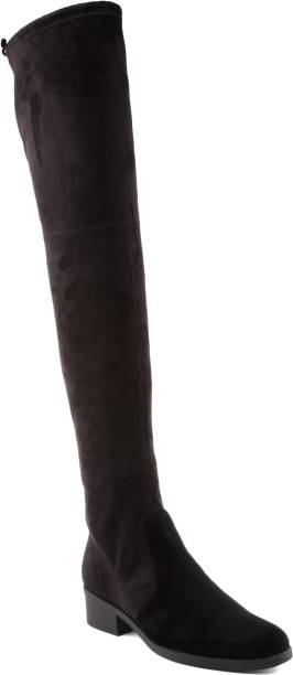 Bota de cano alto acima dos joelhos, R$ 490,00, da Schutz, tel.&nbsp;3152-6020