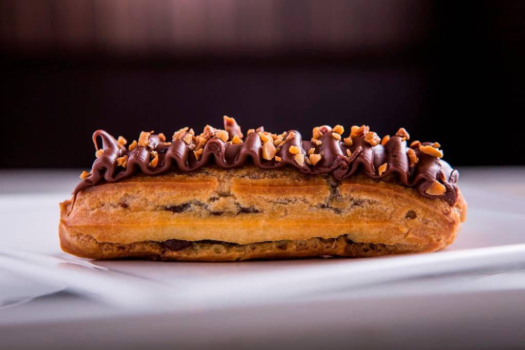 Seis endereços para comer éclair